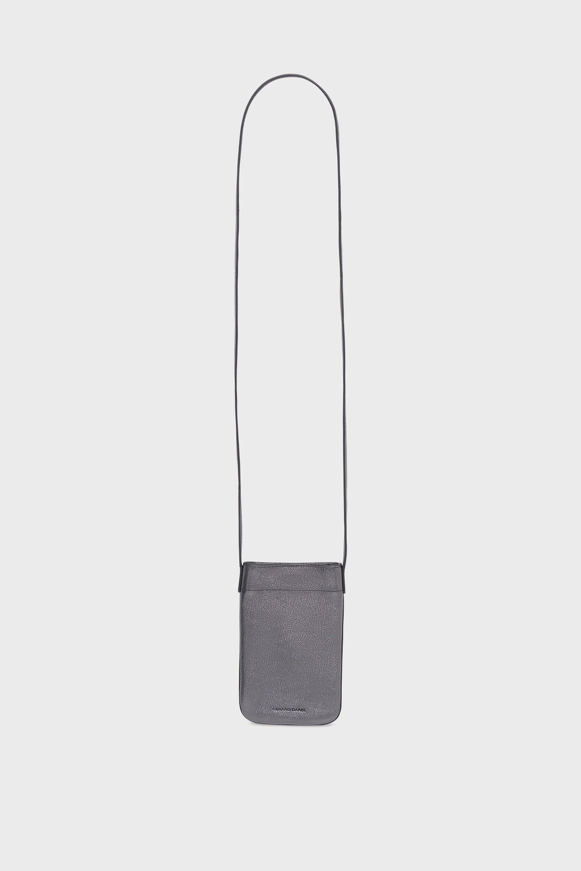 A small, rectangular, dark gray leather crossbody pouch crafted from cuir de chèvre métallisé with a long, thin strap, displayed against a plain white background—an accessoire tendance perfect for carrying your essentials in style.