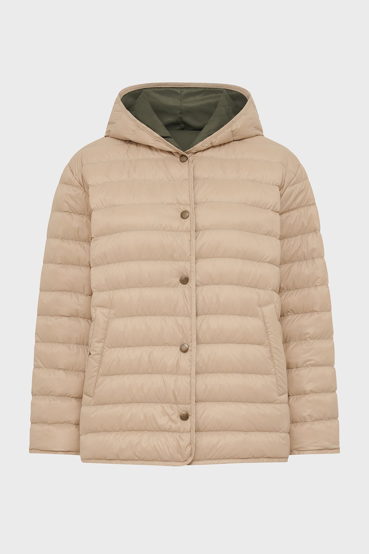 Beige doudoune capuche with front snap buttons and two large front pockets, shown against a plain white background. The jacket features a quilted pattern and an olive green lining inside the hood.