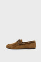 Brown suede loafer with a subtle woven pattern, lace detailing, and gold eyelets—these chaussures bateau crafted in cuir velours are perfect for printemps été, photographed from the side on a plain white background.