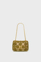 Gold crochet handbag with a chain strap, featuring a textured pattern inspired by patchwork raphia and a rectangular front clasp on a plain white background. This sac bandoulière showcases exquisite design artisanal for a unique and stylish accessory.