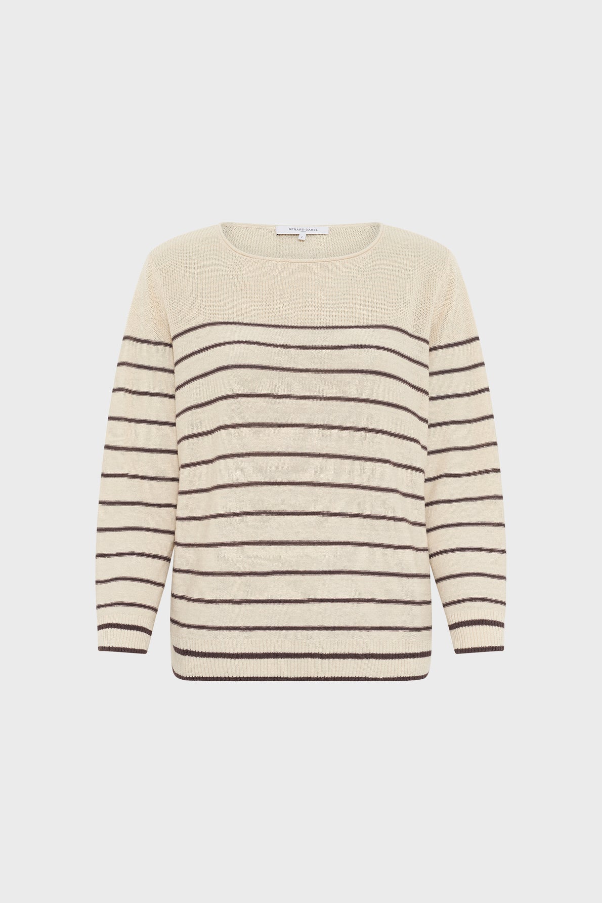 Cream-colored pull léger sweater with thin, horizontal black stripes and long sleeves, displayed on a plain white background.