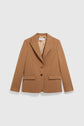 Light brown veste de tailleur camel with two buttons, notched lapel, two front flap pockets, and a chest pocket, displayed against a plain white background.
