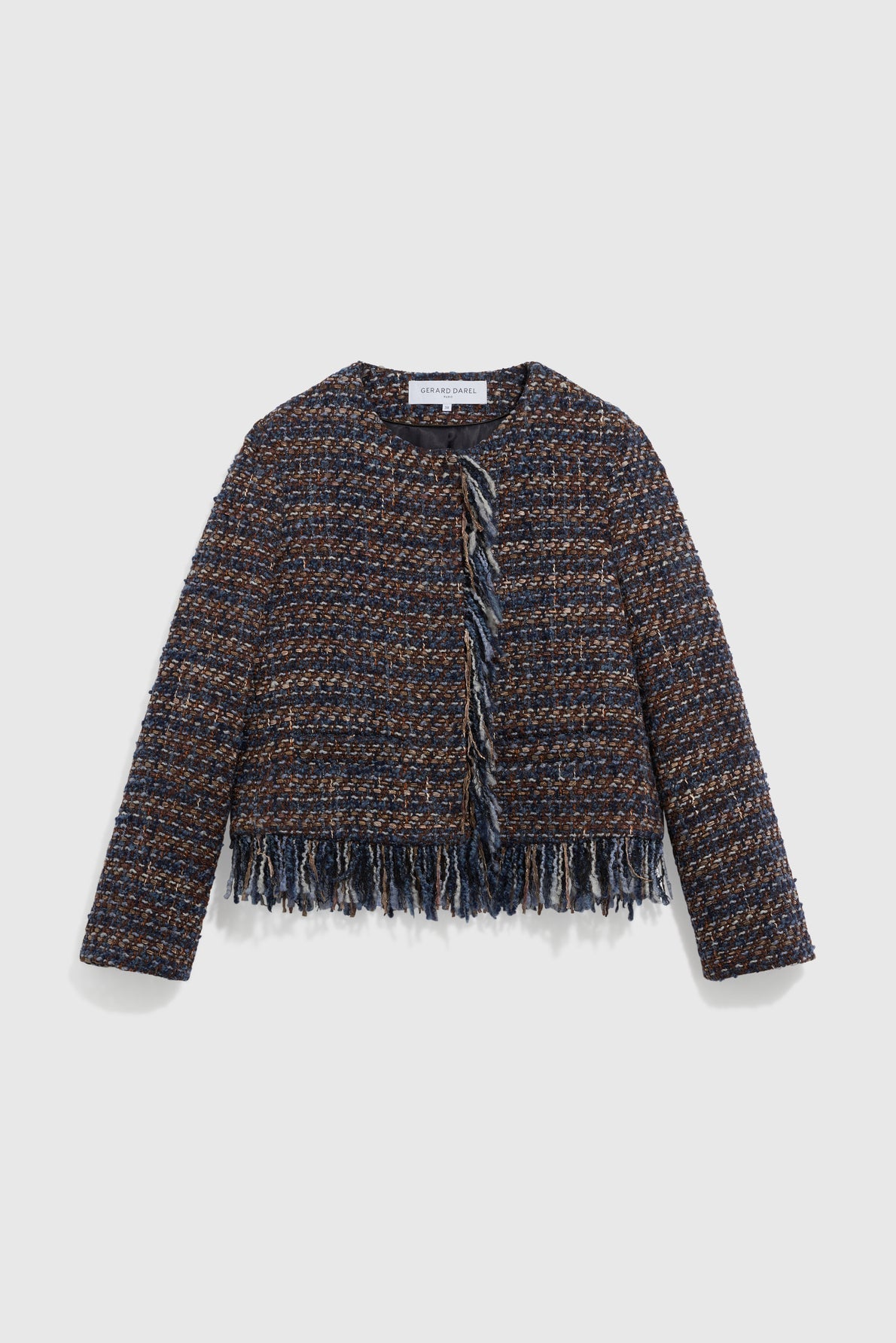 A cropped, long-sleeve veste en tweed in shades of navy, brown, and beige, featuring a round neck, front fringe details, and fringe trim along the hem for a chic tissage multicolore effect.