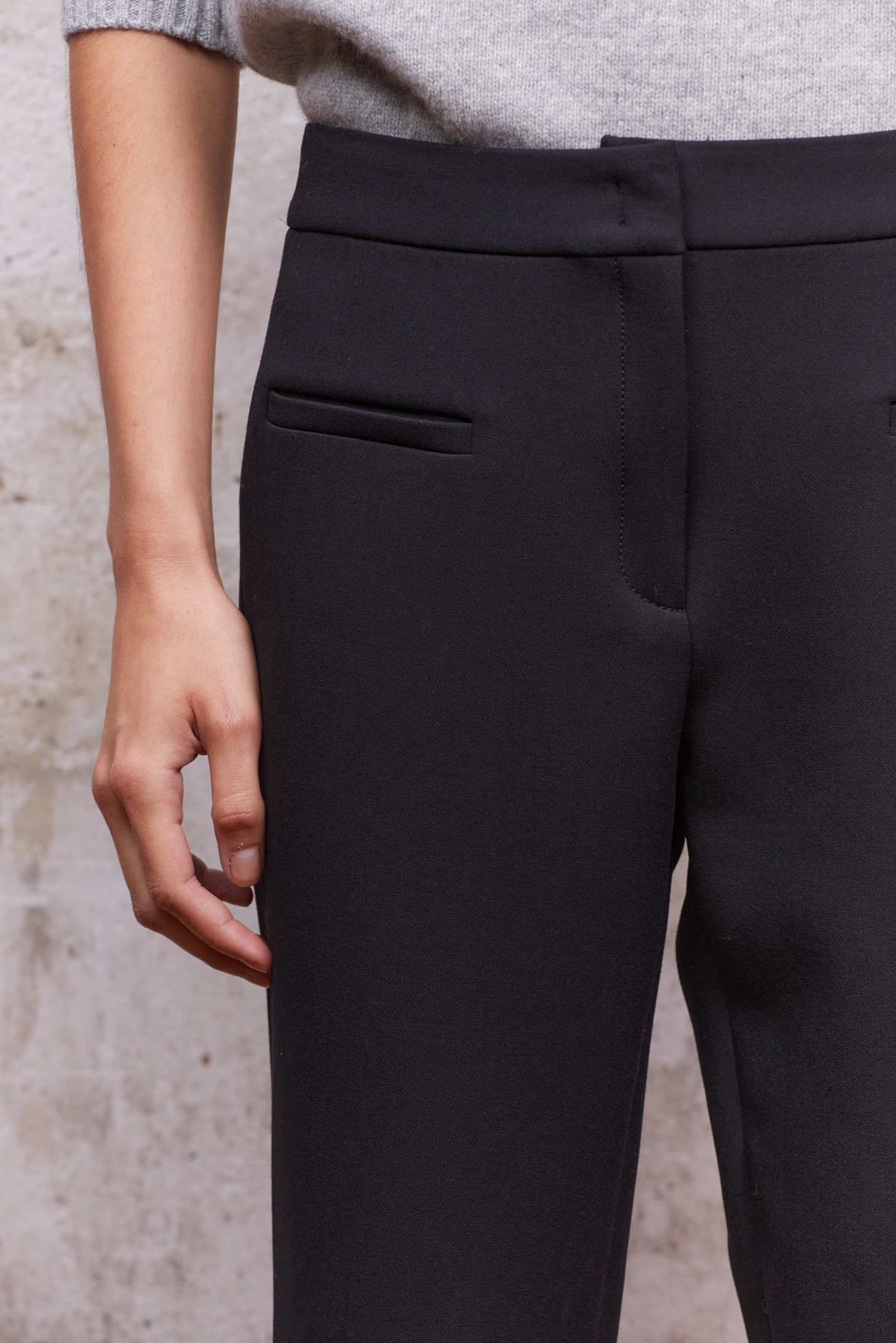 Lucie - Pantalon droit en crêpe 7/8