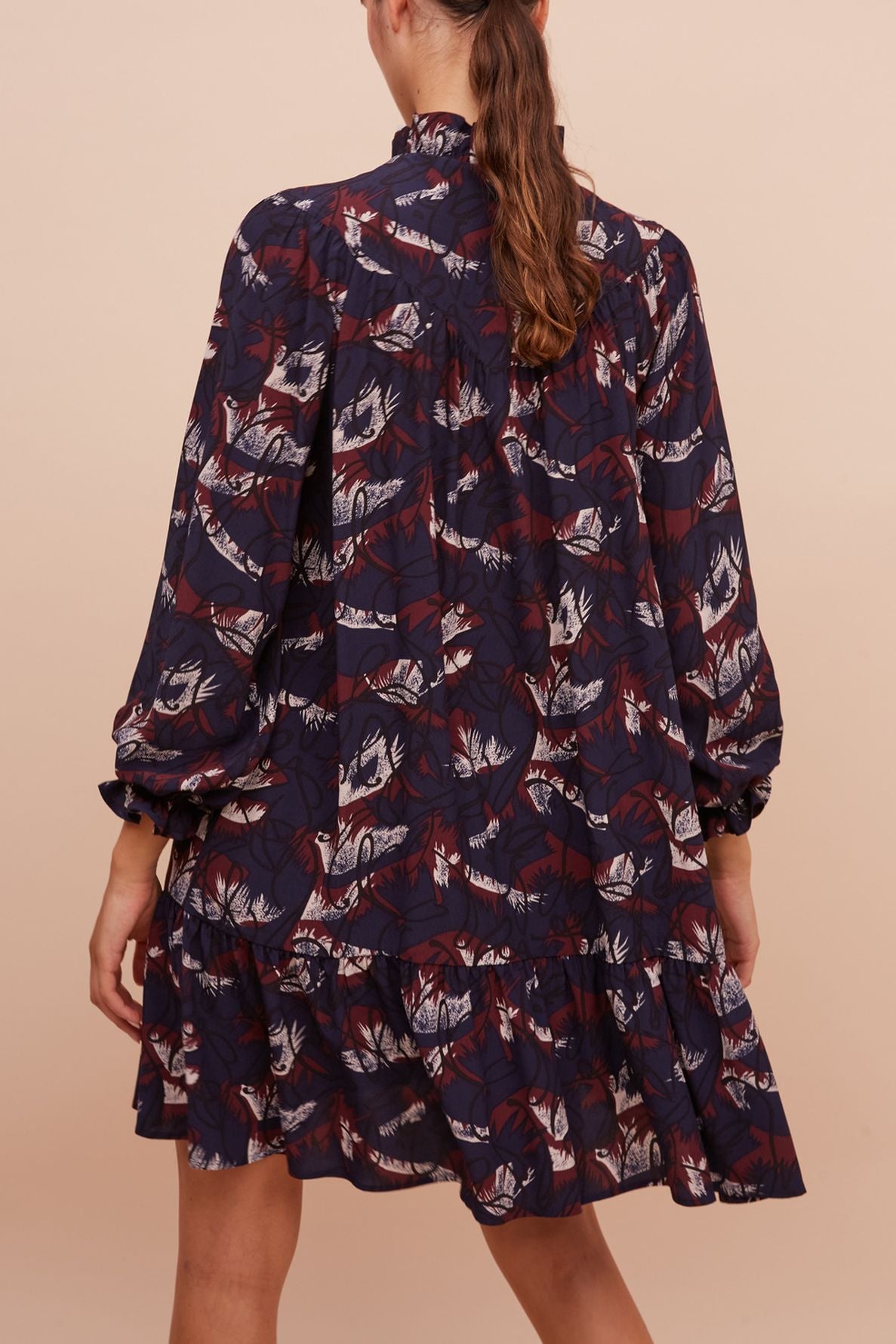 Robe courte et ample avec détails volantés - JULY
