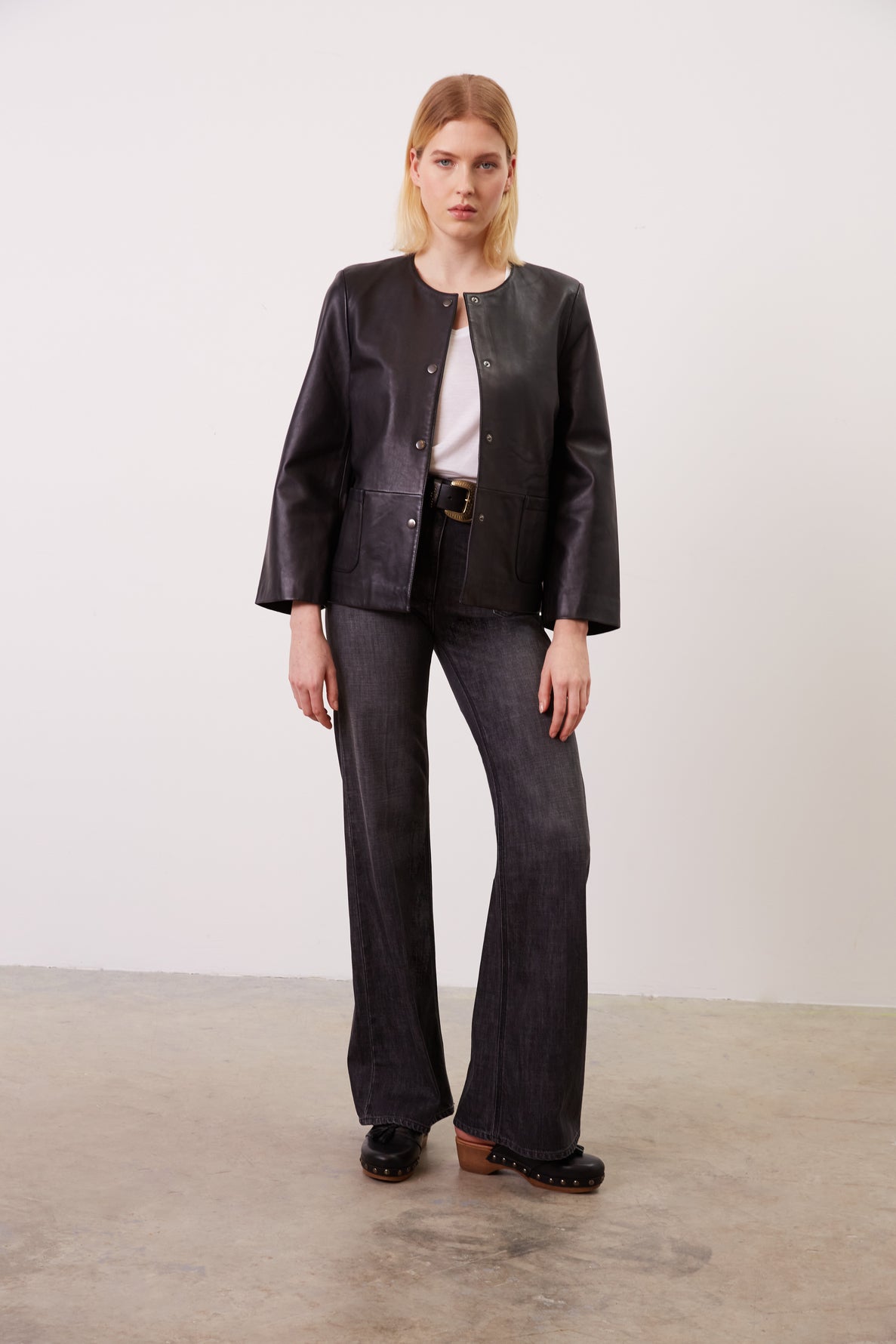 Veste courte en cuir lisse - MARILOU