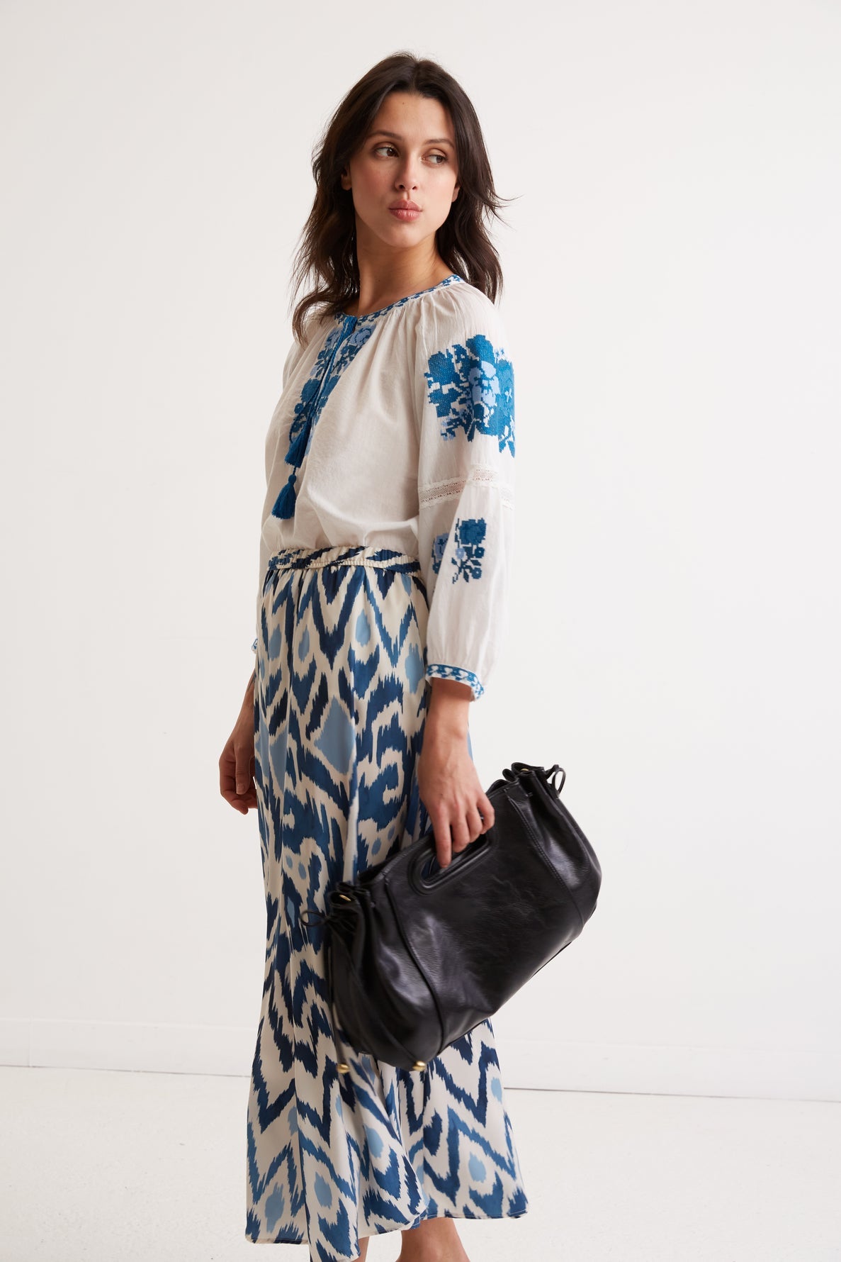 Blouse brodée à fleurs - COBALT
