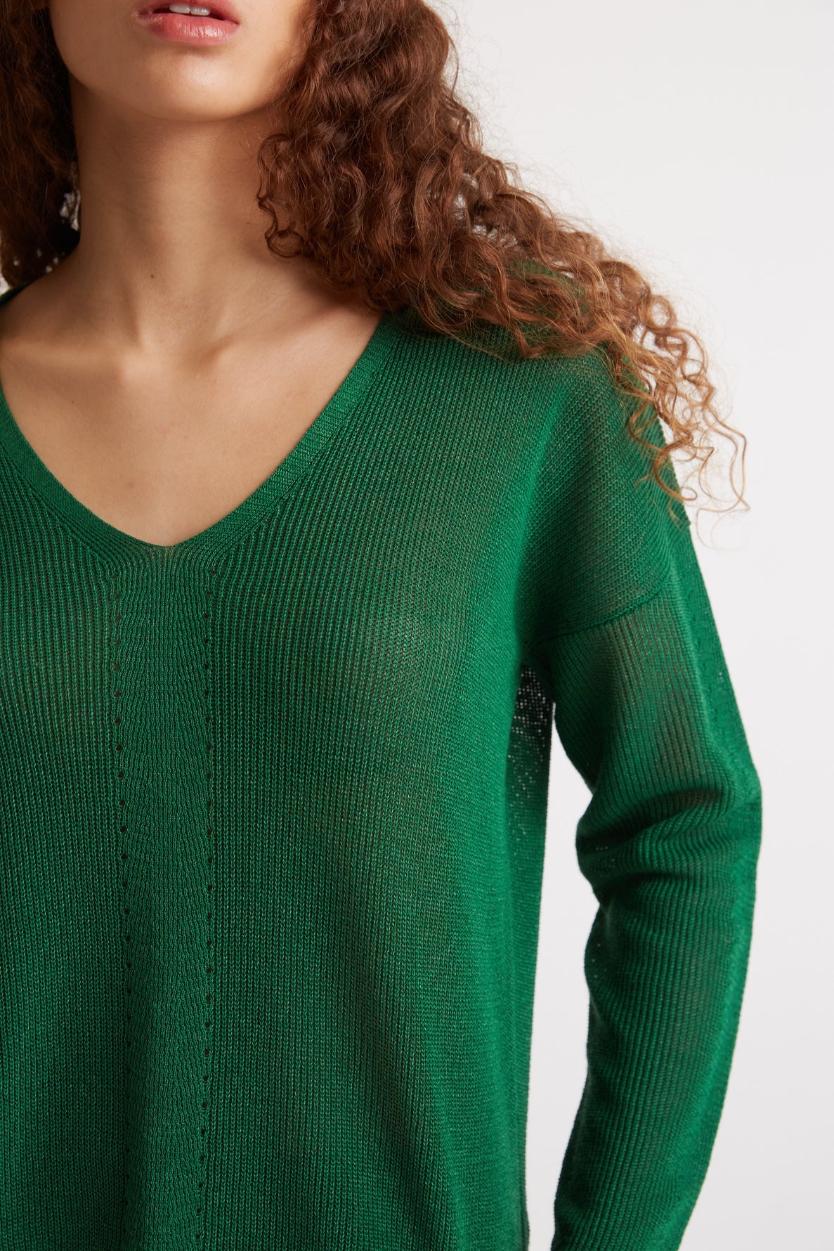 Soft V-neck sweater - LEOLINE